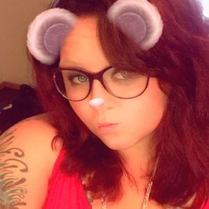 Meet your Posher, Carlisa